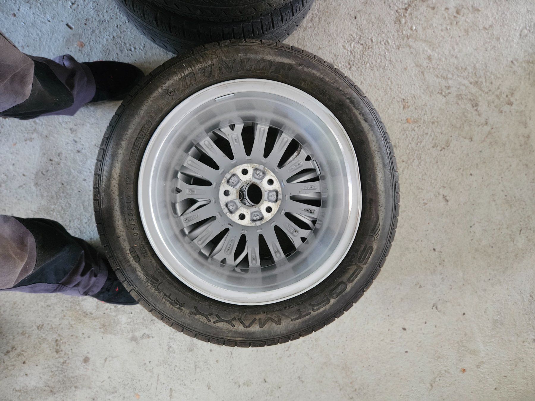 Pneus & Kompletträder: Roue audi a4 a3 – Gebraucht aus Villeneuve VD von Halil_ 5