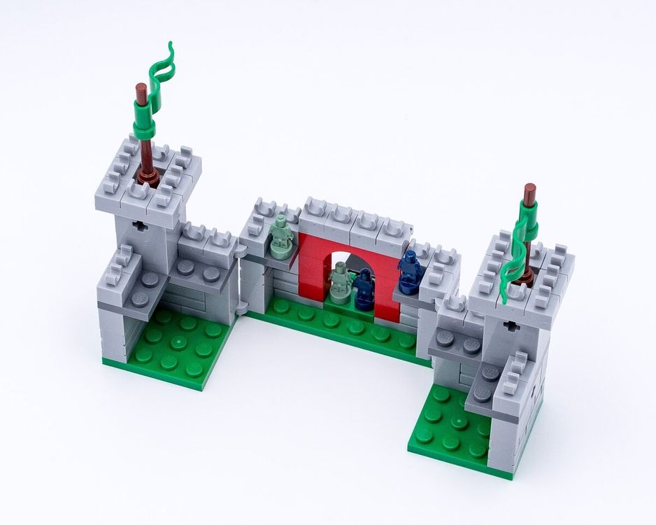 Lego Kit di costruzioni: Lego 5008074, Graue Burg Set (2023) exklusiv! NEU OVP RAR, – Nuovo e nell'imballaggio originale da Lobsigen venduto da lord_drizzt78 6