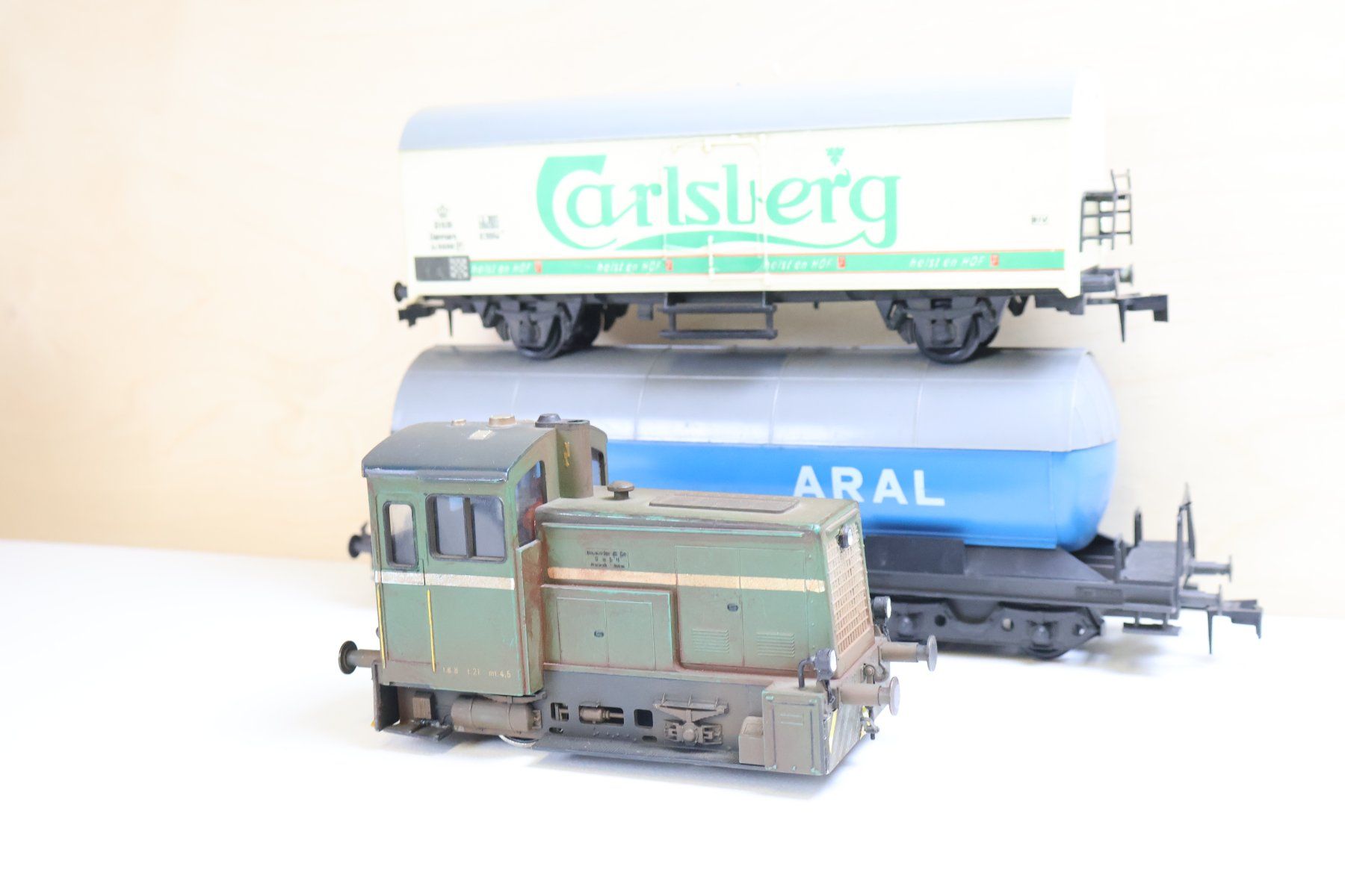 Lima Modelleisenbahnen: Lima "Gesupert" Rangierlok & Wagen Set - Spur 0 – Gebraucht aus Winterthur von Monstera 1