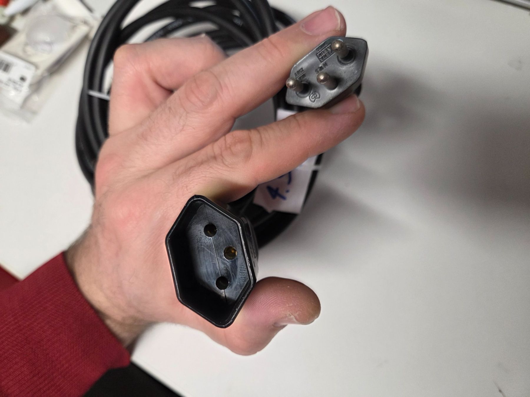 Kabel: Verlängerungskabel 4.5m T13 – Gebraucht aus Zürich von eymen20 1