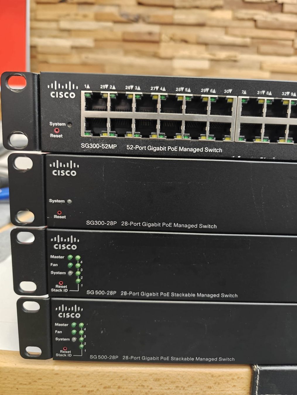 Hubs & Switches: Cisco SG300 Switch Bundle – Gebraucht aus Allschwil von mrweb 1