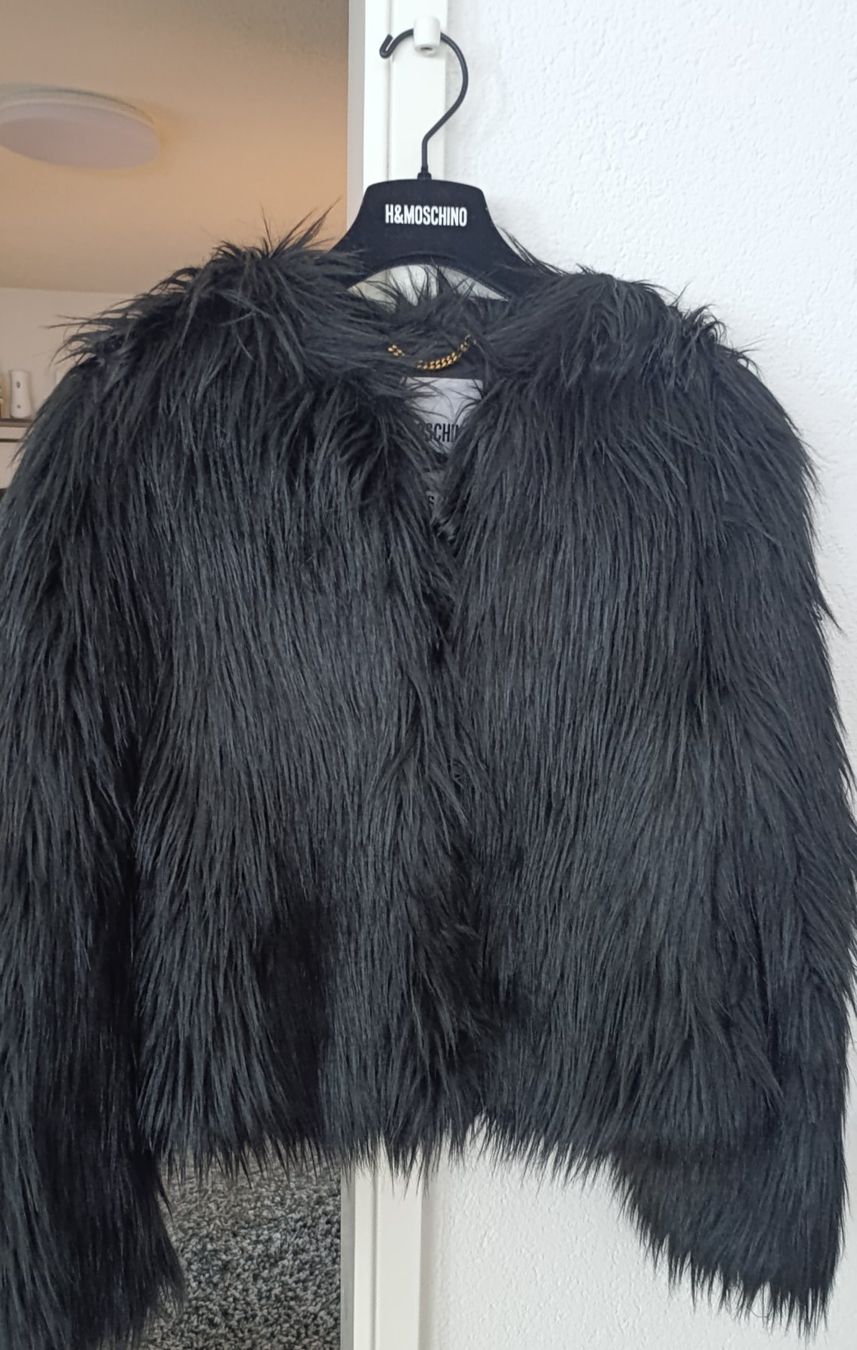 Moschino Giacche: Moschino Jacke – Usato da Meiringen venduto da DanielaMoura