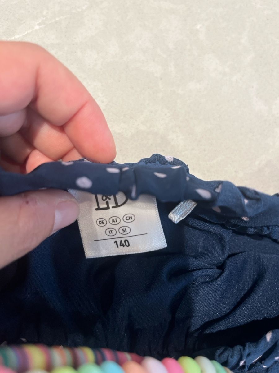 Vestiti & Gonne: Rock Grösse 140 – Usato da Münchwilen TG venduto da Kaira0811 2