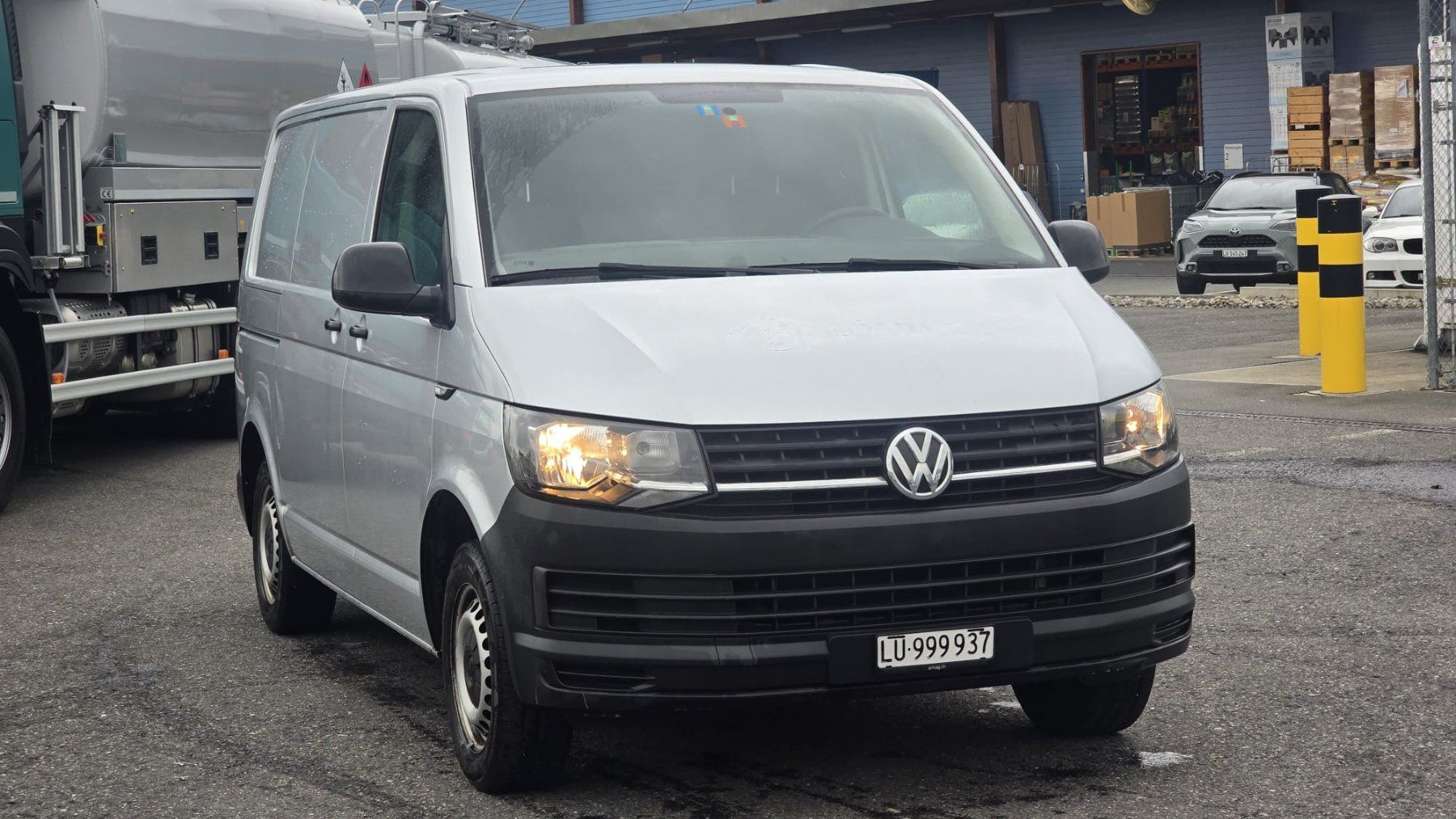 VW Veicoli commerciali: VW T6 Sortimoeinbau – Usato da Emmenbrücke venduto da meu_2j8p