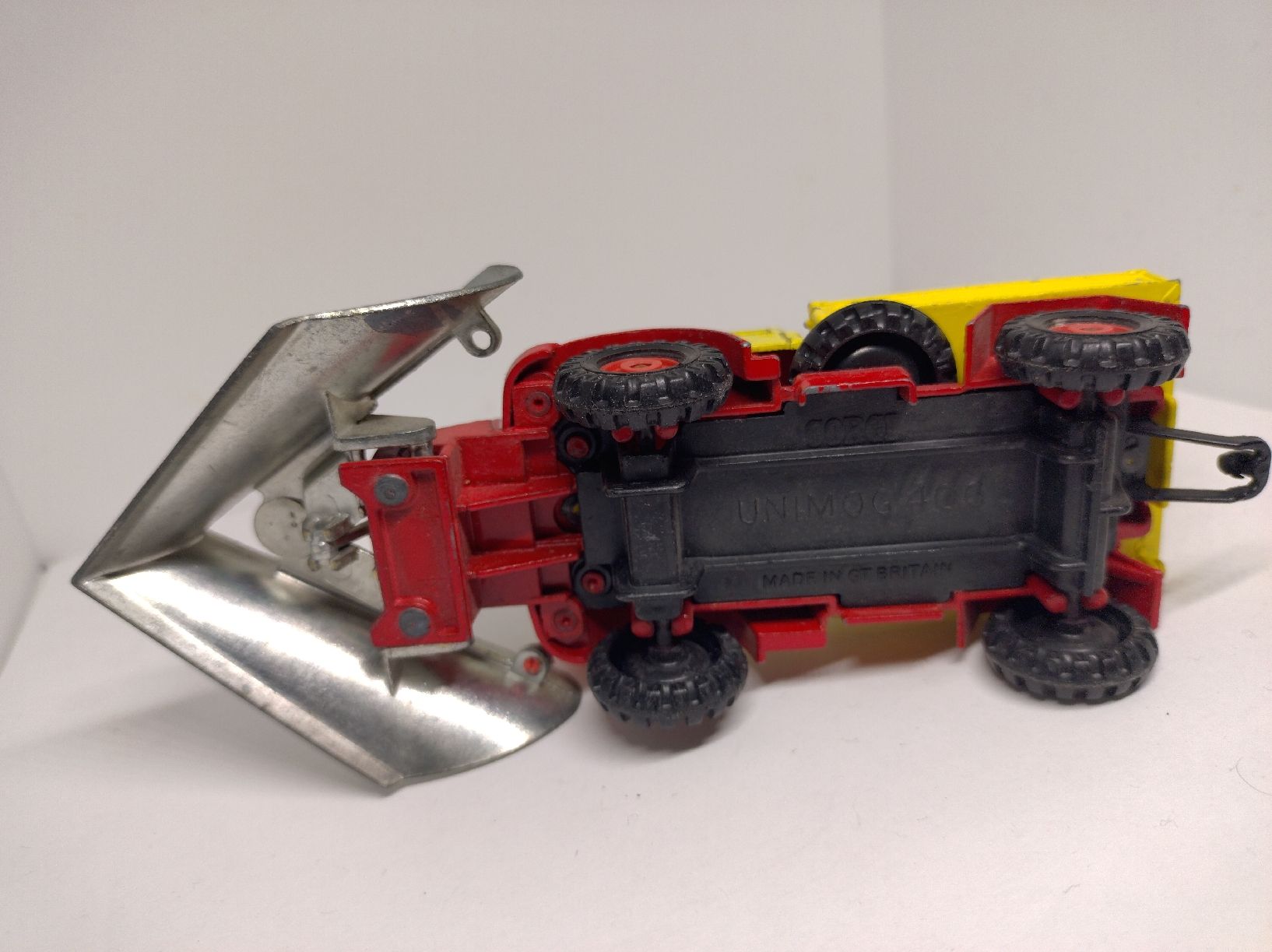 Corgi Toys Kit di modellismo & Modellini statici: Corgi, Unimog 400 chasse-neige  – Usato da La Chaux-de-Fonds venduto da Pierrot8404 6