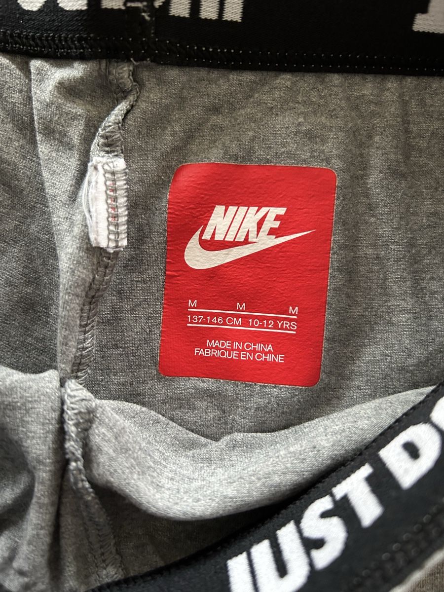 Nike Leggings: Nike Leggings Grau, Grösse M  – Nuovo (secondo la descrizione) da Beringen venduto da Sternli650 3