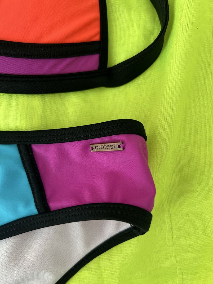 Protest Costumi da bagno & Bikini: 💖Badeanzug Protest  Gr.L (40) – Usato da Schaan venduto da nan_2pg2 1