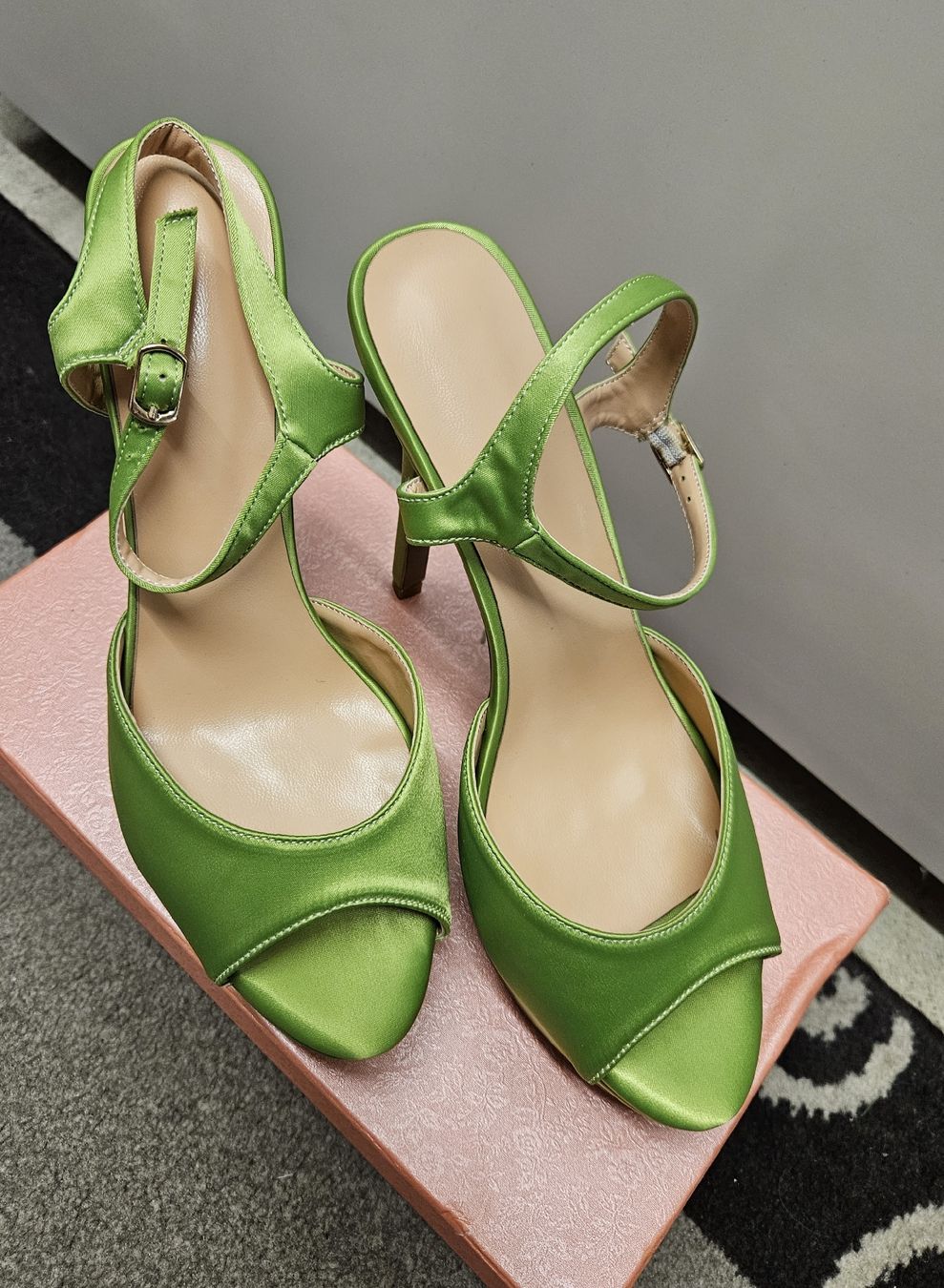 Scarpe da donna: Elegante Damen Pumps – Nuovo e nell'imballaggio originale da Dachsen venduto da Topparts1 3