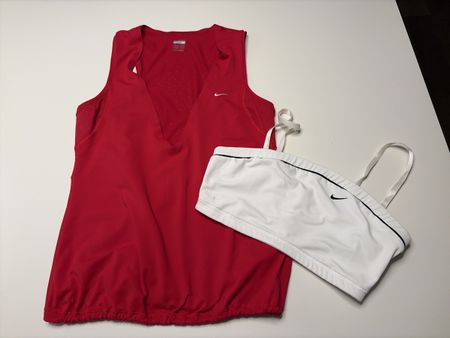 Nike DryFit Top mit SportBH