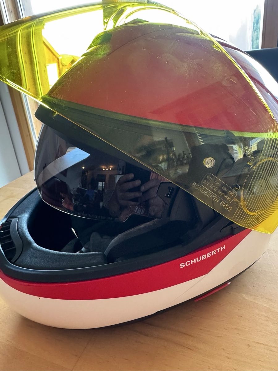 Schuberth Caschi & visiere: Motorradhelm Schuberth rot/weiss C4 Pro Klapphelm – Nuovo (secondo la descrizione) da Belalp venduto da egg_9yfm