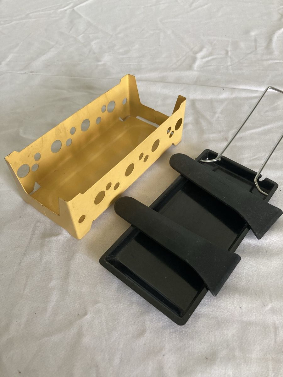 Elettrodomestici da cucina: Raclette-Pfännli Set 2-teilig, gelb-schwarz, – Usato da Aarwangen venduto da to-hirschi 1