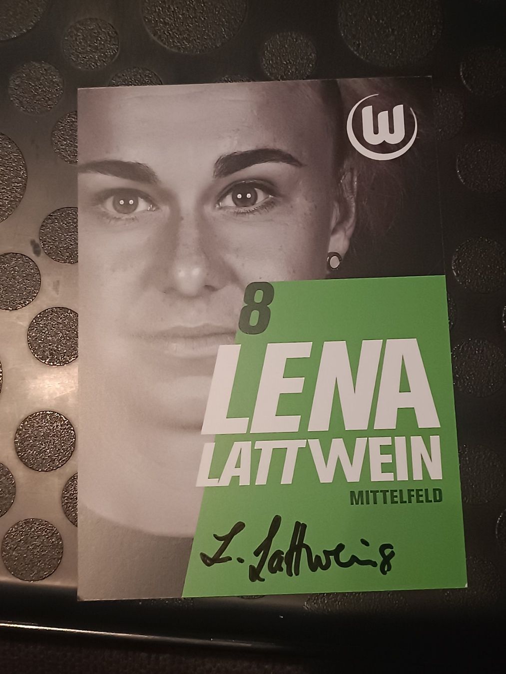 Autografi: Lena Lattwein - handsigniert – Usato da Menziken venduto da Artographs