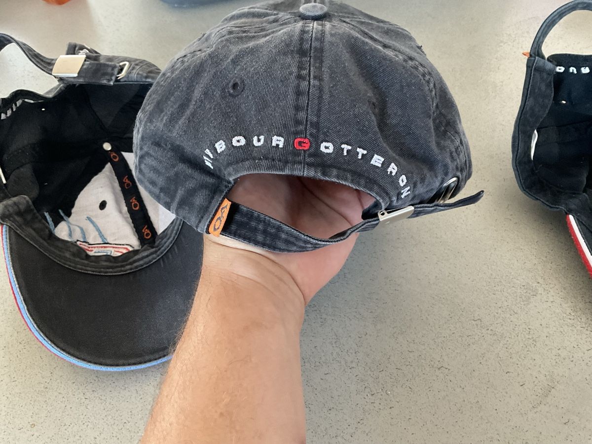 Chapeaux, bonnets & casquettes: 3 casquettes Gottéron  – D'occasion à Cressier FR par M-I-M 4