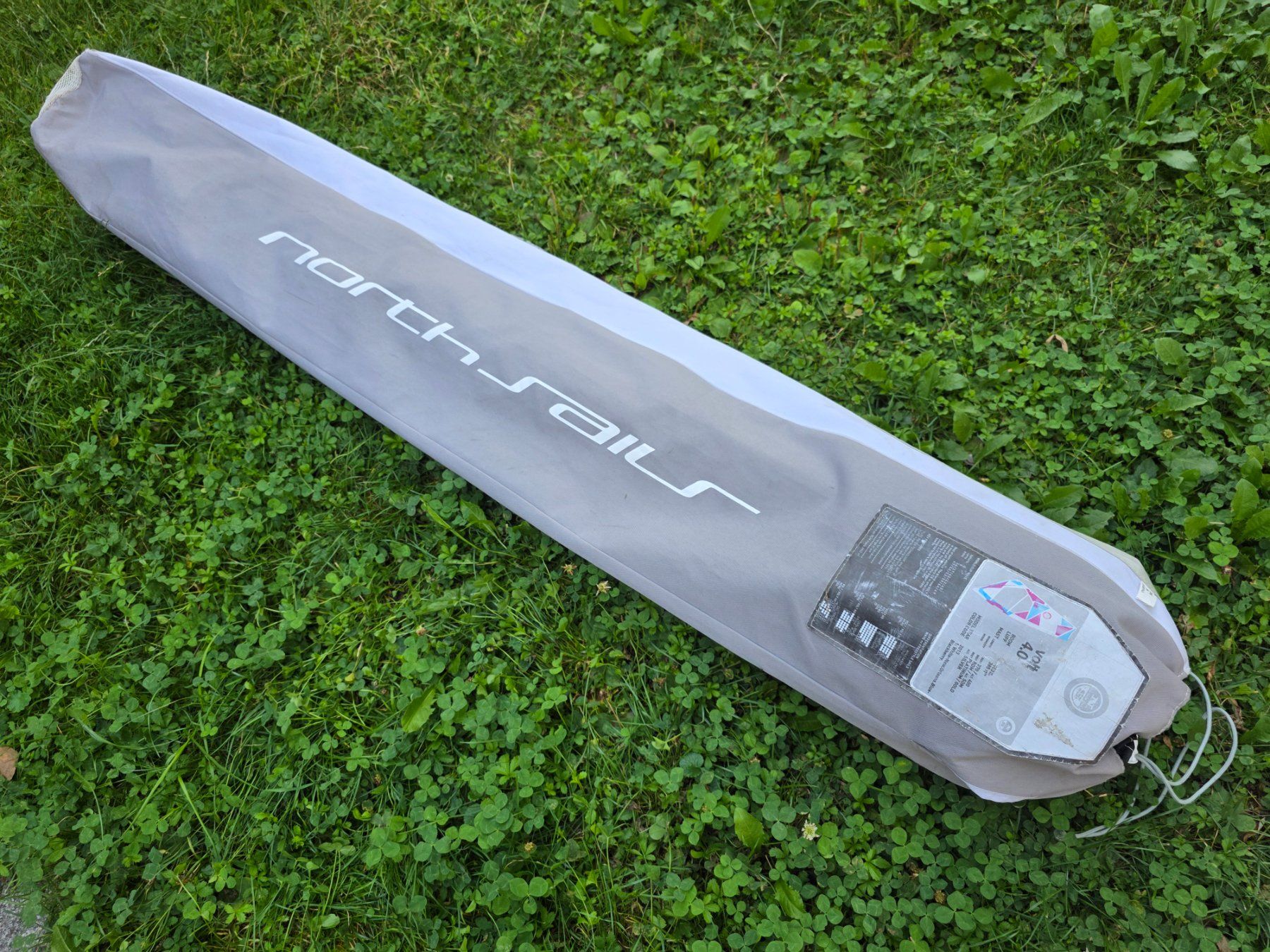 North Sails Surf: Windsurfsegel North Volt 4,0 – Usato da Buchs SG venduto da swisssurfer007 3