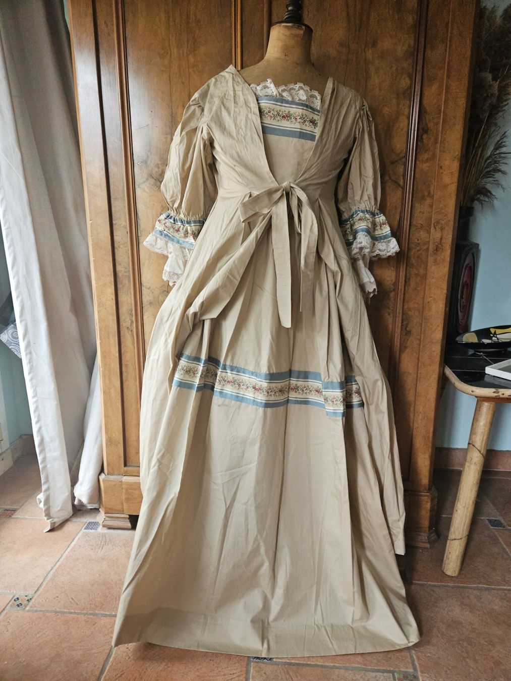 Costumi: Costume robe baroque carnaval bal – Nuovo e nell'imballaggio originale da Thônex venduto da lacomtessedesfees