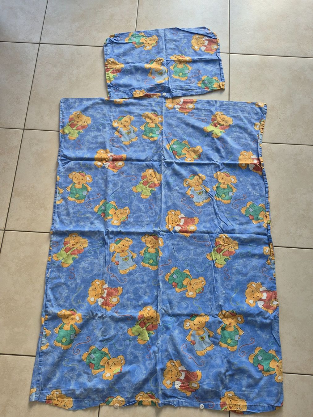 Alvi Biancheria da letto: Kinderbettwäsche ca. 90x120 – Usato da Lengnau AG venduto da Mefari
