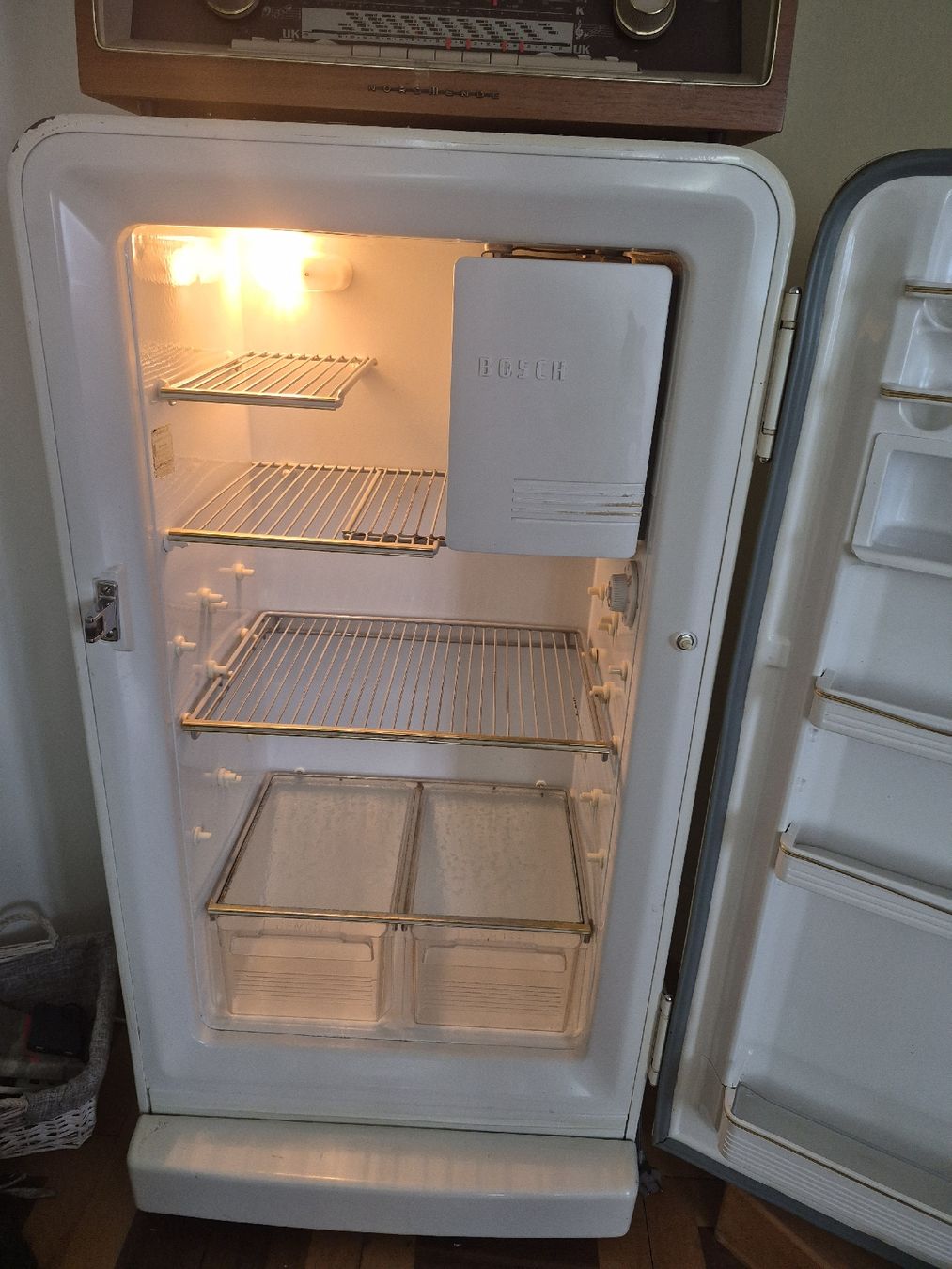 Frigoriferi: Kühlschrank Bosch antik  – Difettoso da Mels venduto da Eventuell3 1