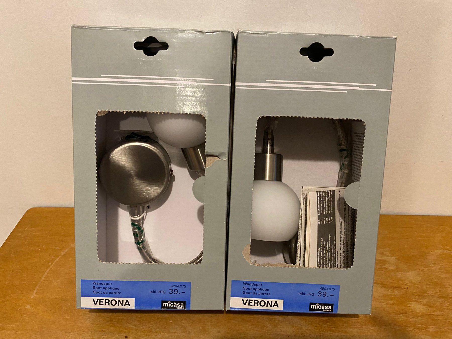 Micasa Lampade: Wandspot Micasa 2 Stück NEU – Nuovo (secondo la descrizione) da Liestal venduto da Nizli