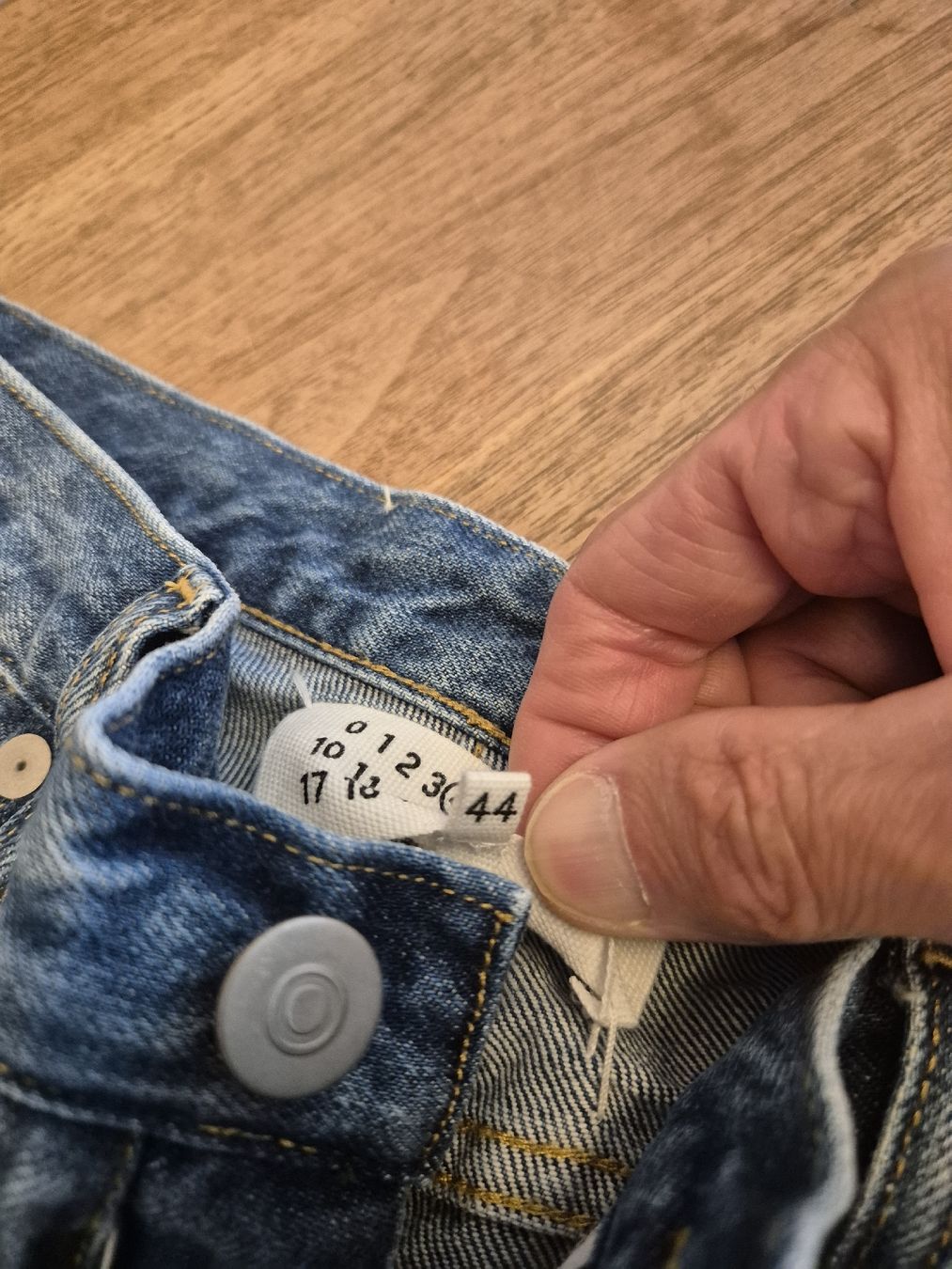 Maison Margiela Jeans: Maison Margiela Jeans  – Nuovo (secondo la descrizione) da Weesen venduto da sch_cs6t 3
