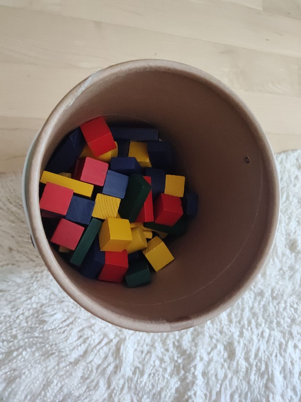 Jouets: Holz Blöcke  – D'occasion à Gossau ZH par Maria_Feno 1