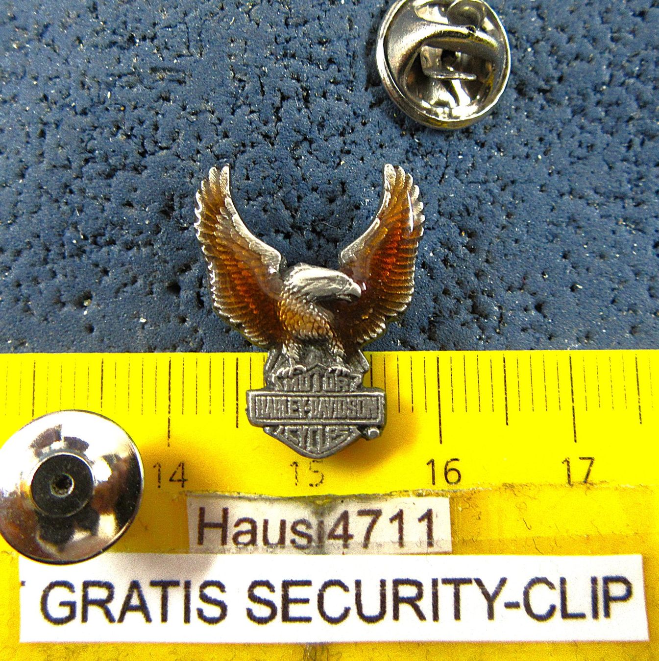 Harley-Davidson Placchette & Badge: HD PIN HARLEY-DAVIDSON EAGLE 3D-OPTIC GEPRÄGT LACKIERT – Usato da Ettingen venduto da Hausi4711