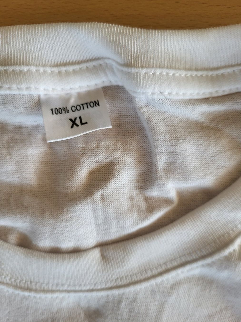 T-shirt: T-Shirt neu   XL – Nuovo (secondo la descrizione) da Zumikon venduto da cozurich 1