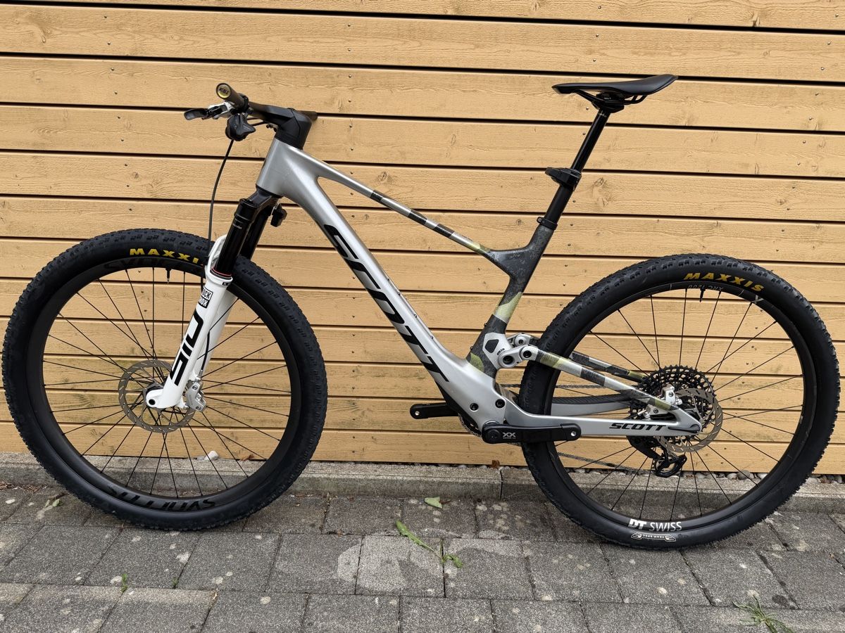 Scott Vélos: SCOTT SPARK RC WORLDCUP 2026 – D'occasion à Attiswil par Patsue 1