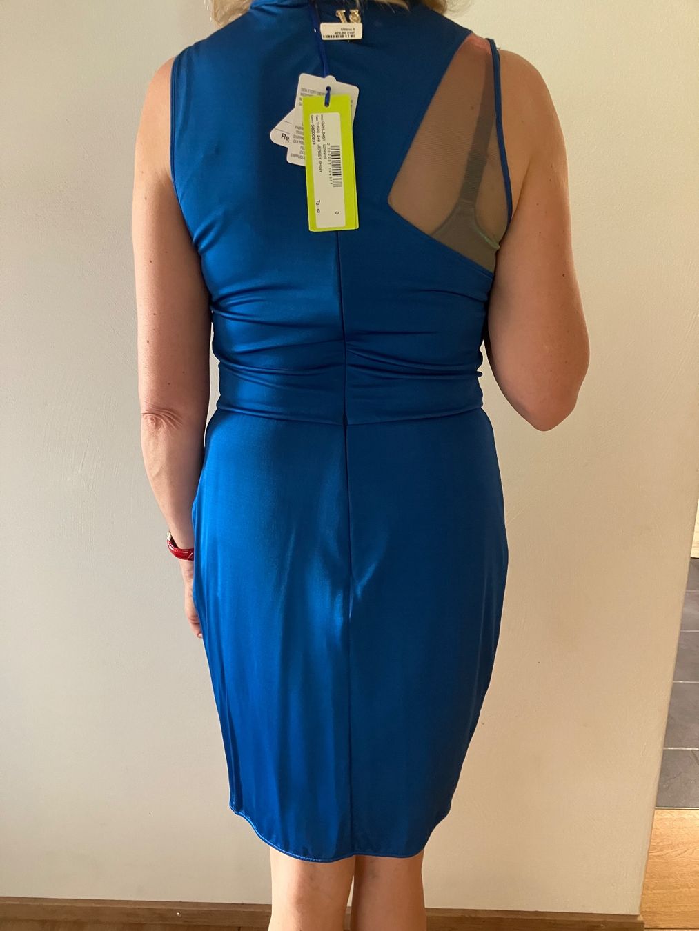 Versace Vestiti: Versace Kleid Gr.42 NEU – Usato da Erlenbach im Simmental! venduto da Simmentaler-Perlen 4