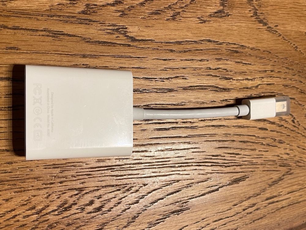 Apple Lecteurs & Adaptateurs: Apple Mini DisplayPort auf VGA Adapter – Neuf (Voir description) à Ehrendingen par abo_p9n6 2