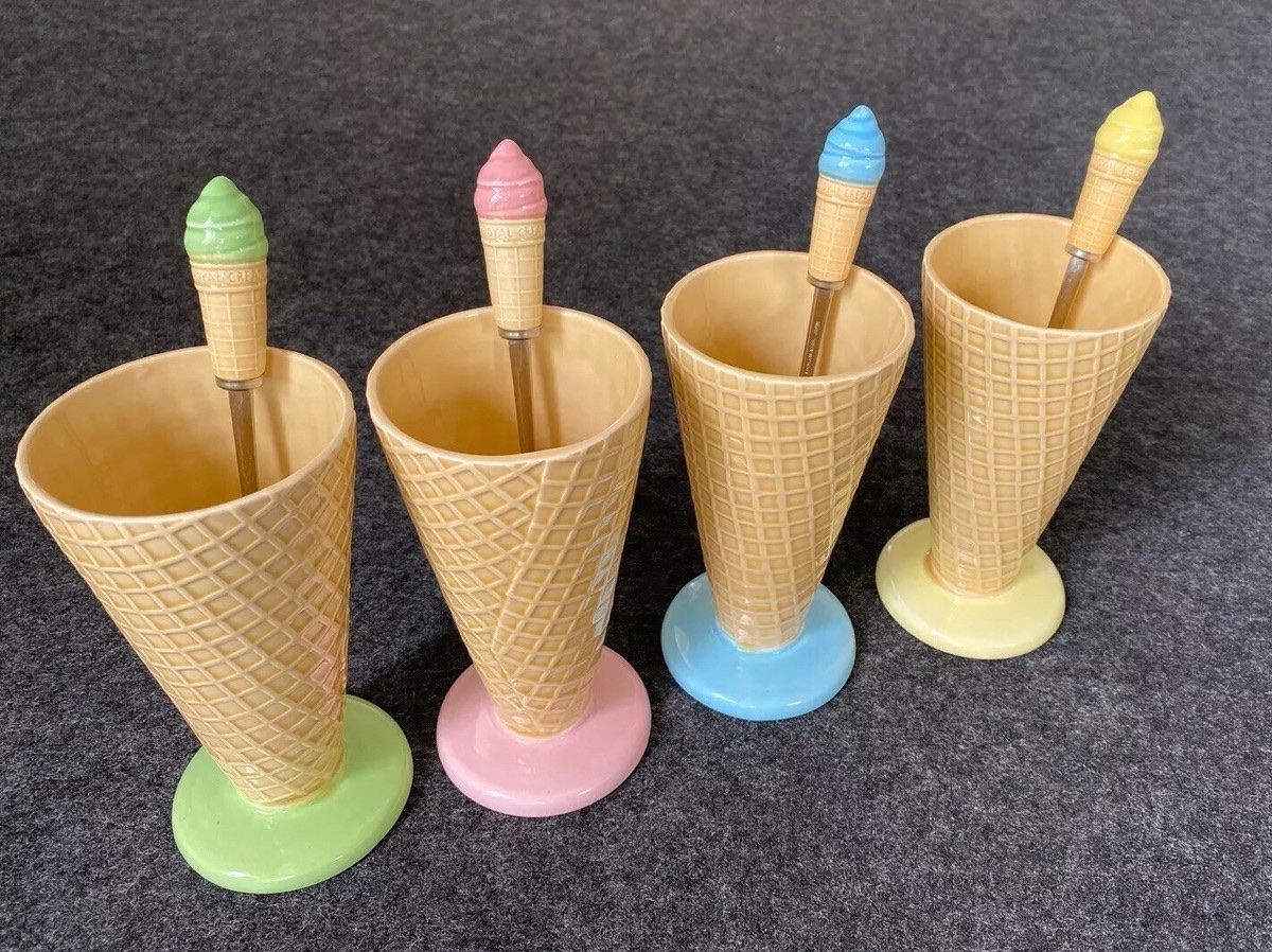 Set di piatti: Eisbecher mit Löffel – Nuovo (secondo la descrizione) da Meilen venduto da Harley. 3