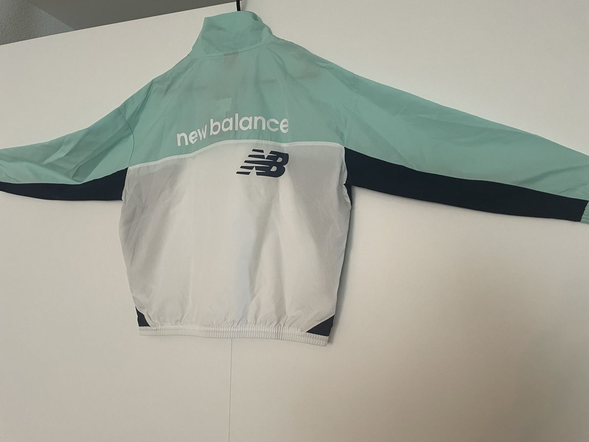 New Balance Jacken: New Balance Jacke, Gr. S, Neu! – Neu (gemäss Beschreibung) aus Oeschgen von VKTR 3