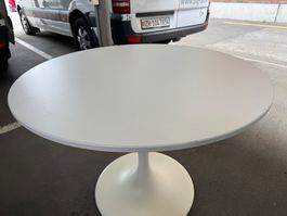 Weisser IKEA Tisch Modell Docksta (Ø 103 cm) Made in Sweden