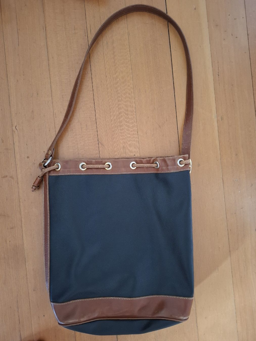 Longchamp Borse: Longchamp Beuteltasche  – Usato da Muri b. Bern venduto da hos_qg29 3