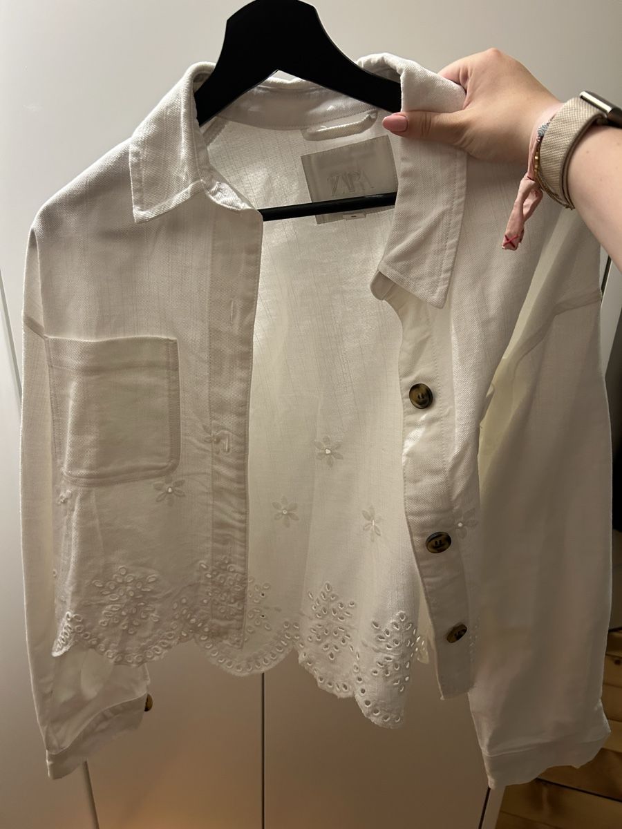 Zara Giacche: Weisse Jeansjacke von Zara – Nuovo (secondo la descrizione) da Basel venduto da ala_7nd2