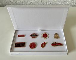 🔥 Rare set de 8 pin’s Omega neuf pour les JO de Pékin 2022