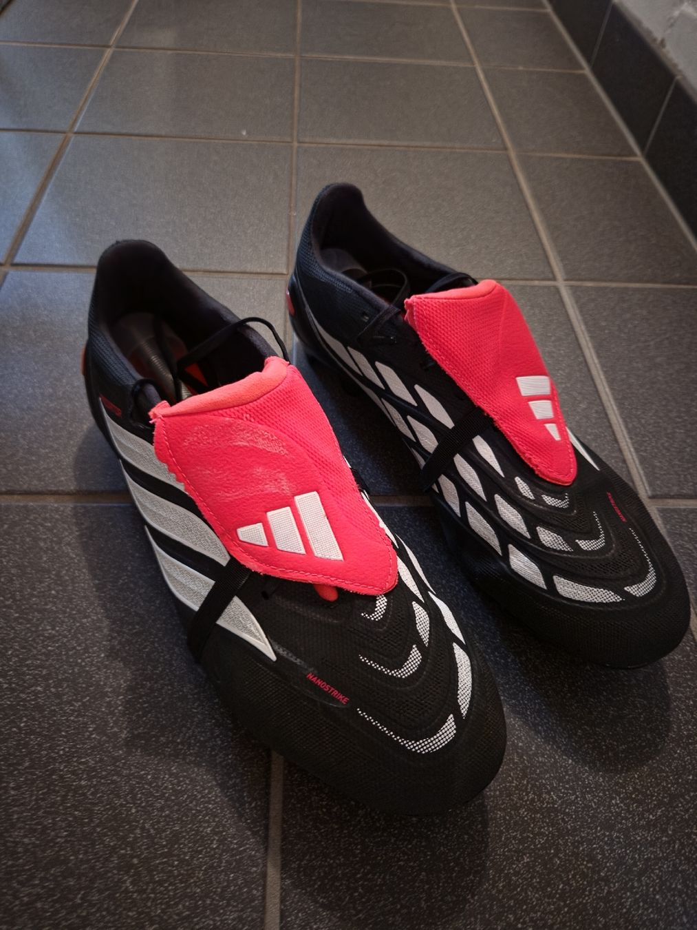 Adidas Herrenschuhe: Fussballschuh – Neu (gemäss Beschreibung) aus Gossau SG von San-Galler-27