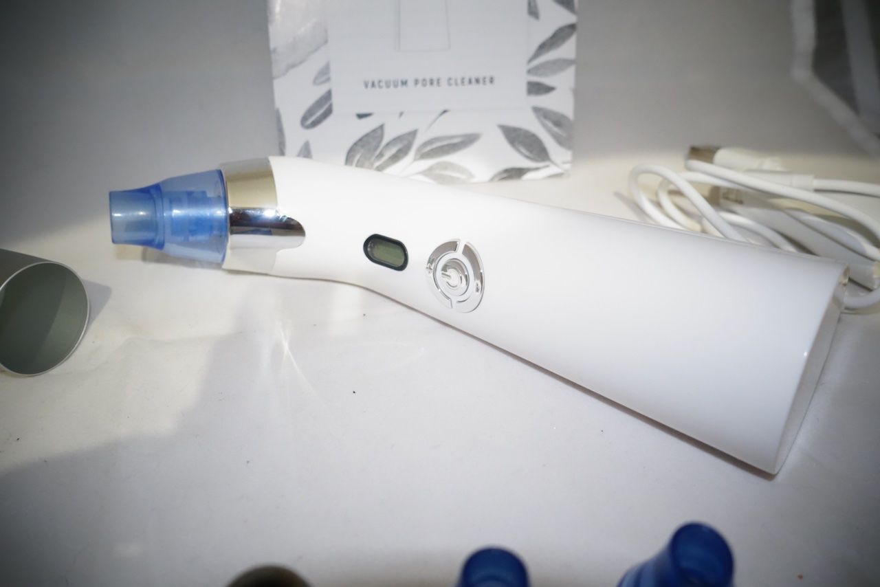 Cura del viso: Lovis Vacuum Pore Cleaner Gesichtspflege – Usato da Engelburg venduto da MarcelR01 2