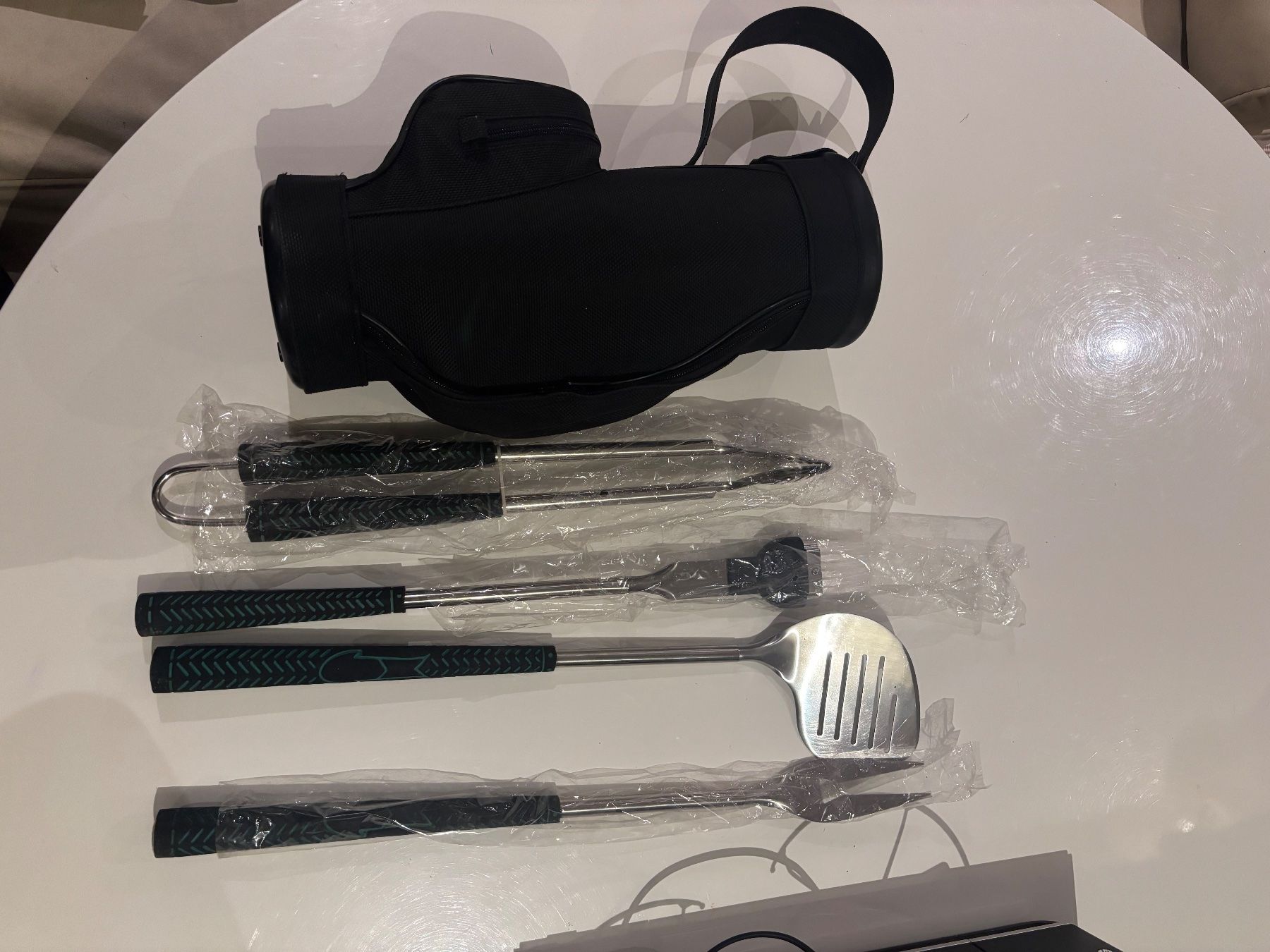 Bestecksets: Accessoires BBQ – Neu und originalverpackt aus La Croix (Lutry) von patricia150392 2