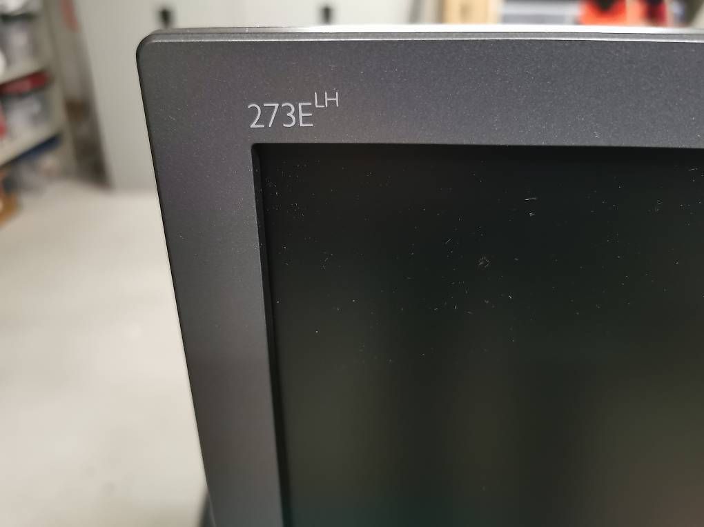 Philips Monitor: Philipps Bildschirm 27 Zoll – Usato da Gunzwil venduto da Ddanii 2