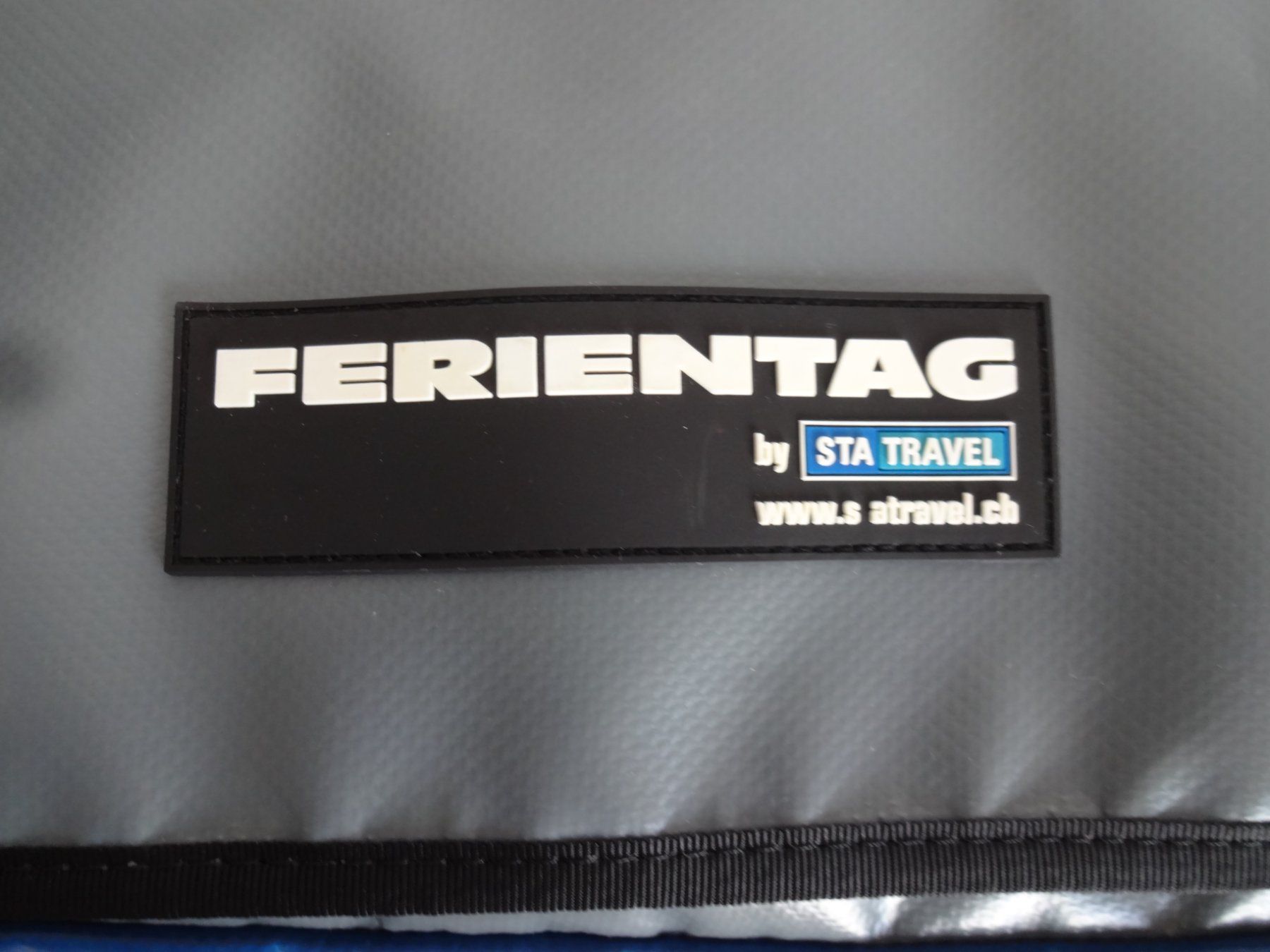 Taschen: " FERIENTAG " Umhängetasche  / Neu – Gebraucht aus Frauenfeld von Riaa 1