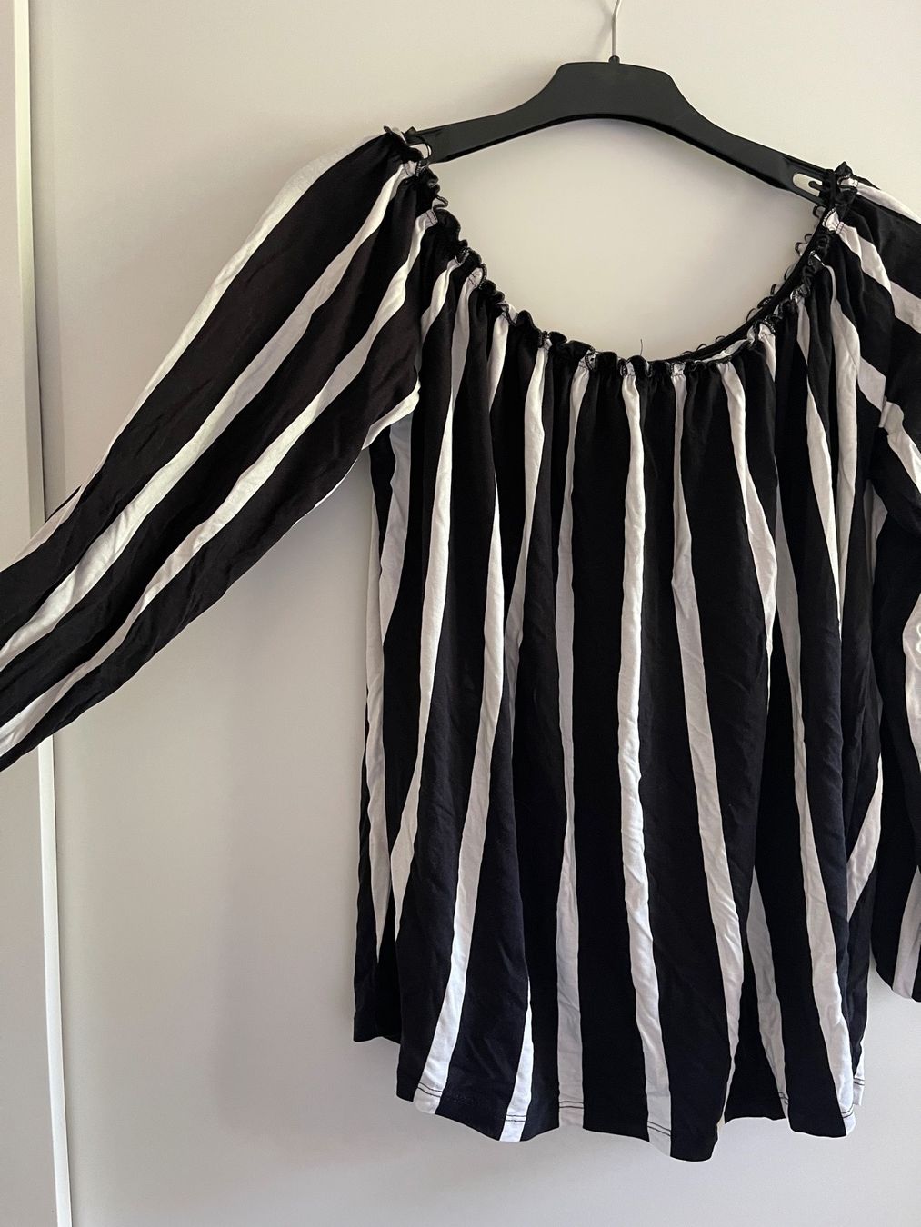Top: Top rayé noir et blanc – Usato da Sion venduto da edelweissse 1