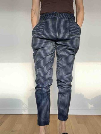 Stoffhose gestreift dunkelblau Grösse S neuwertig