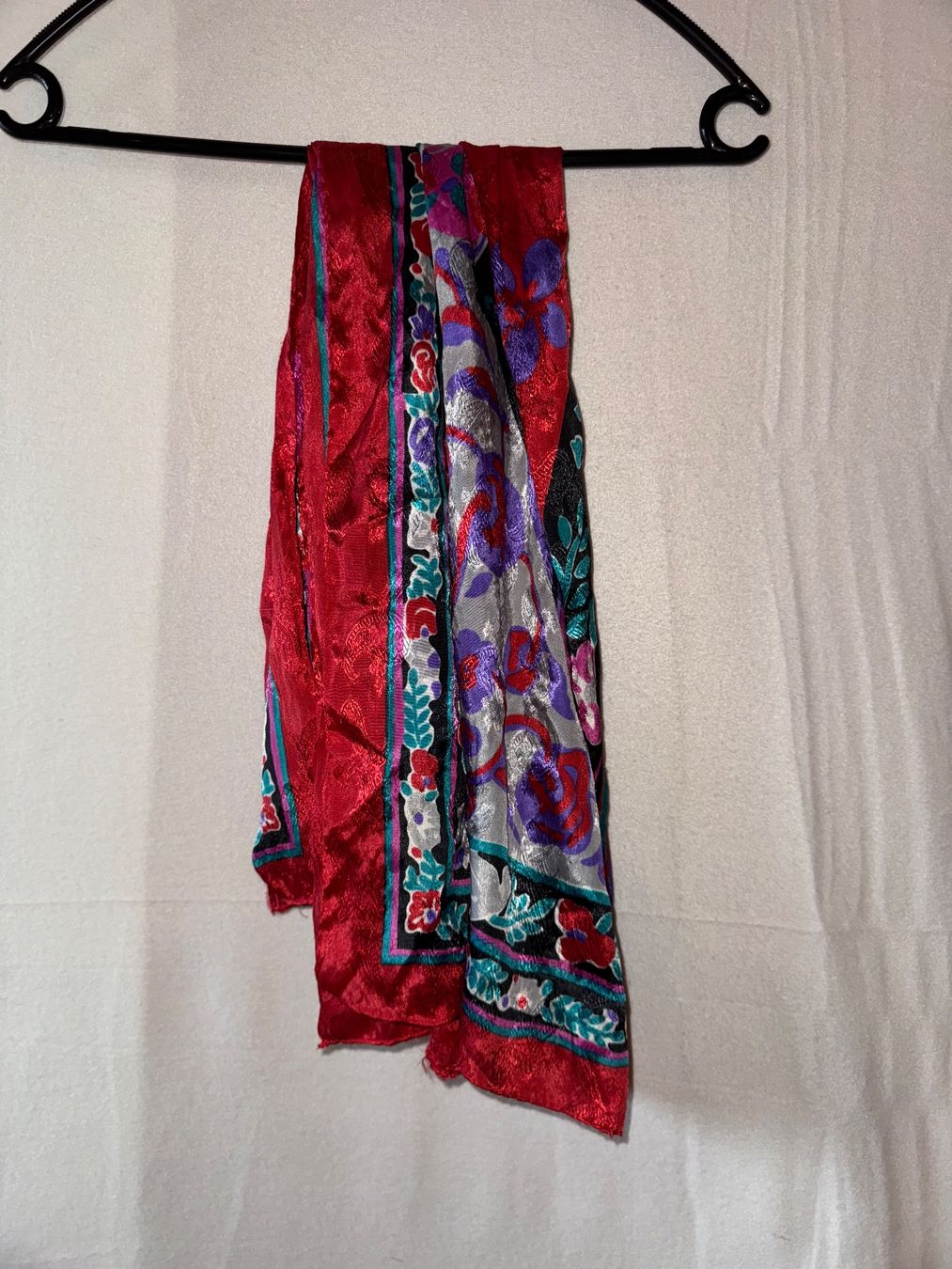 Foulard & Sciarpe: schönes buntes Tuch – Usato da Grosswangen venduto da shoes.bags.and.co