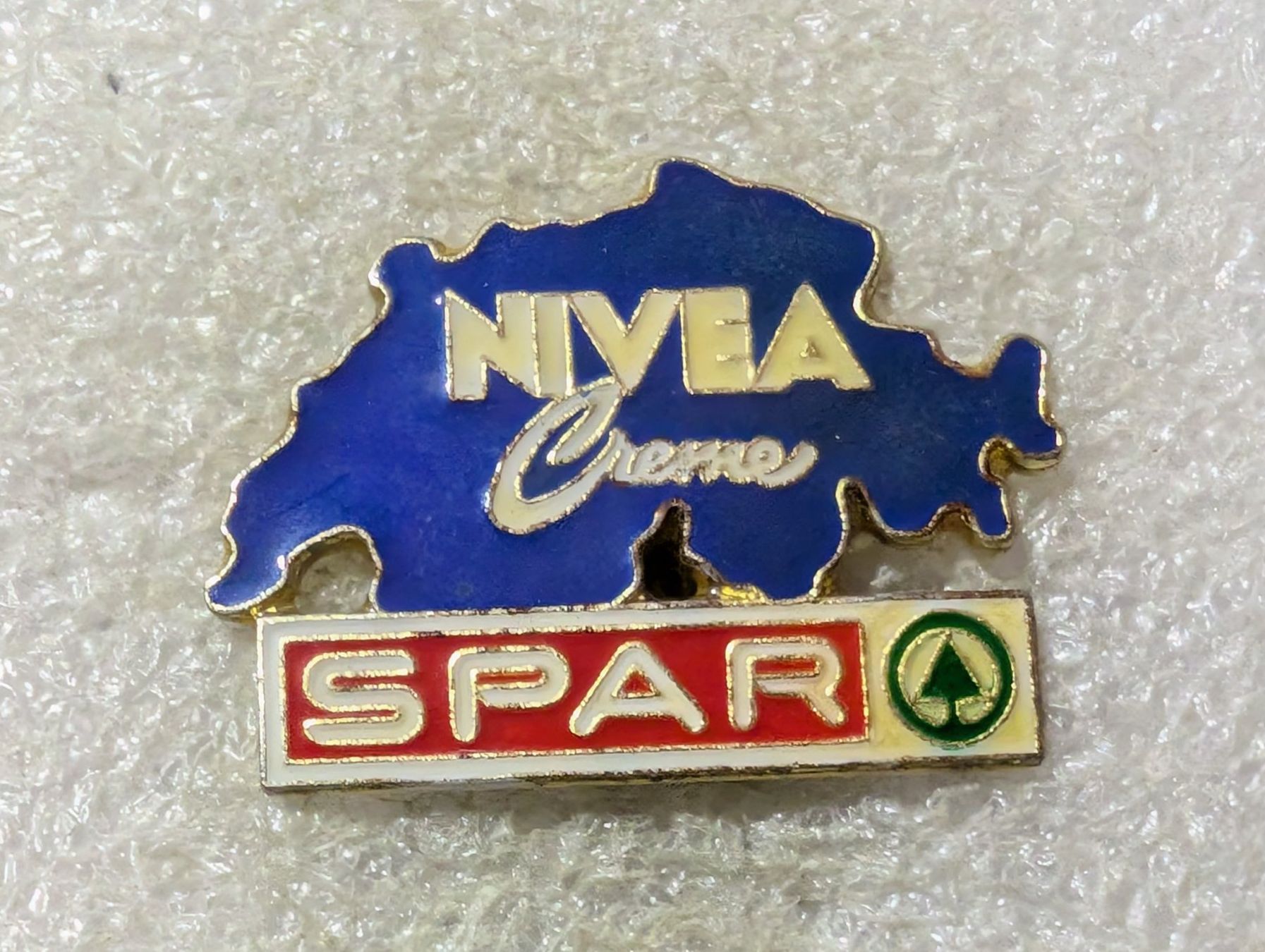 Placchette & Badge: Ansteckpin 40: Spar x Nivea – Usato da Oppligen venduto da Pin-Fall-Shop
