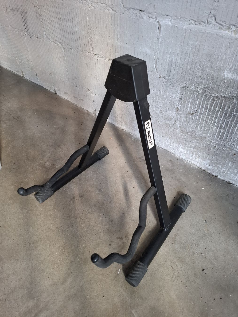 Supports pour instruments & partitions: Gitarrenständer – D'occasion à Meilen par GabsZurich 1