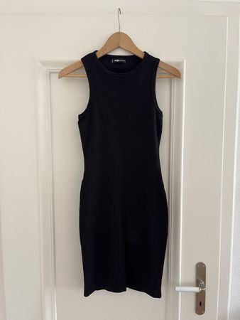2 FB Sister Bodycon-Kleider beige & schwarz, Gr. S-L