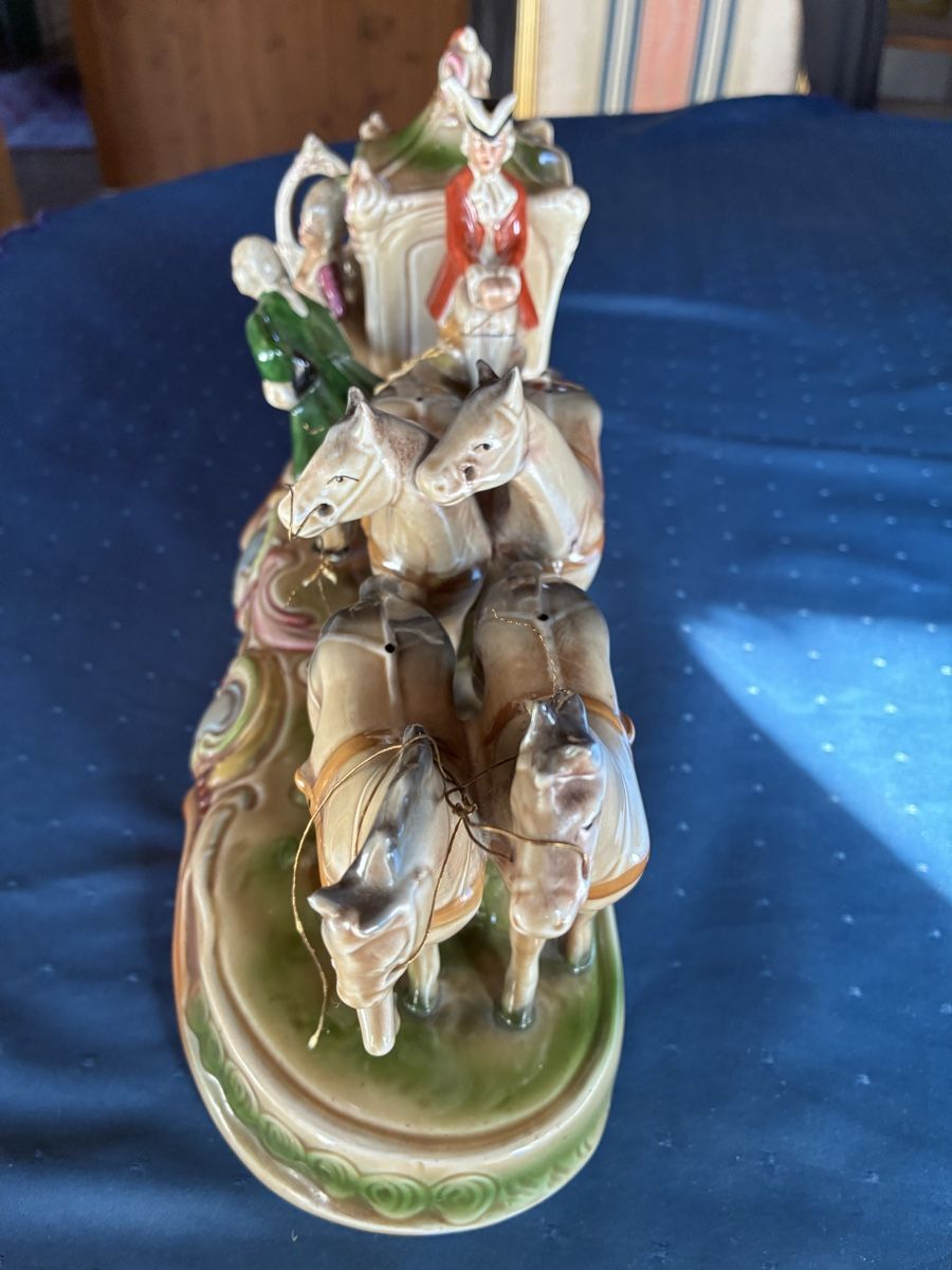 Carrozze: grosse Porzellankutsche mit 4 Pferden – Usato da Dornach venduto da Rosengarten 3