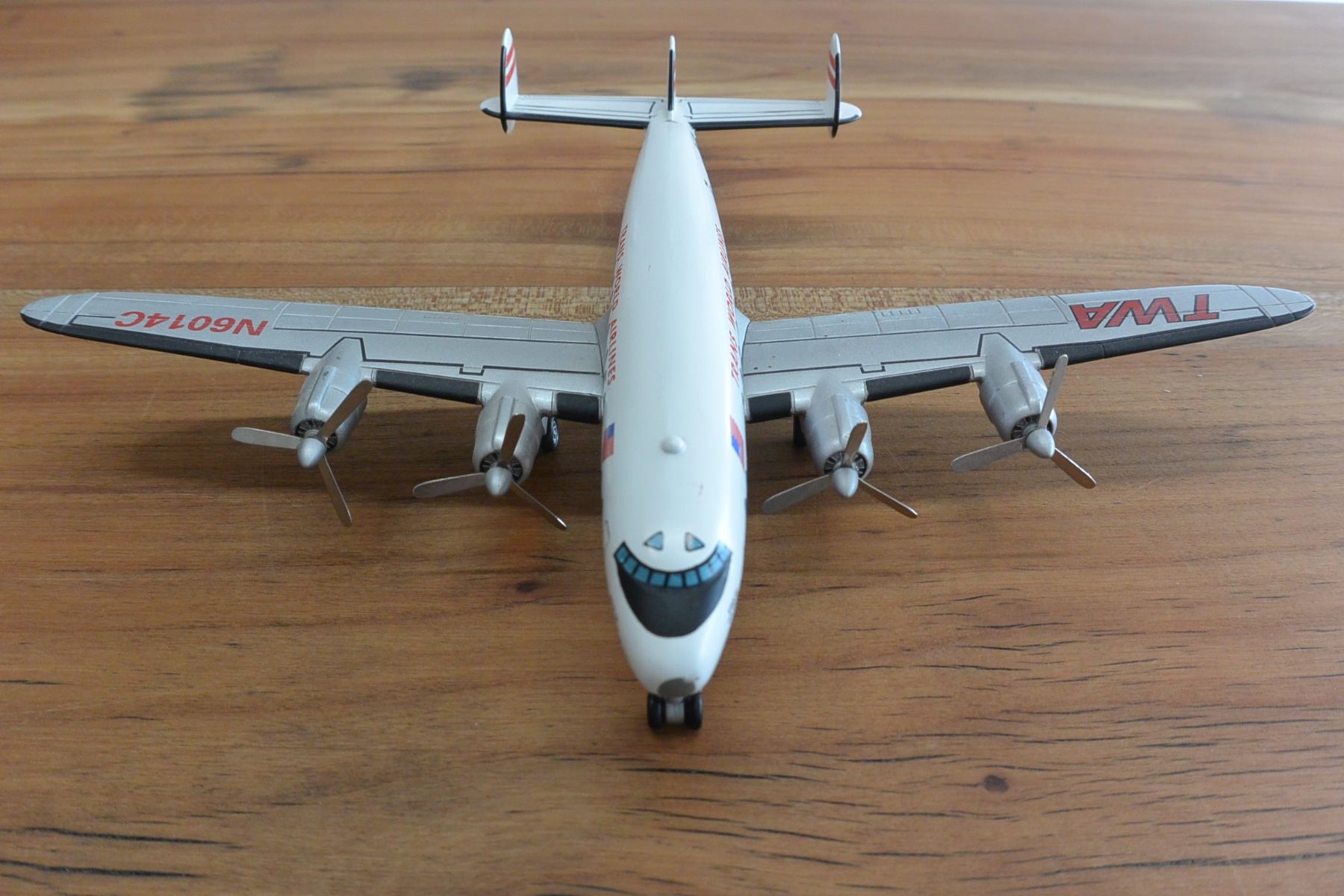 Lockheed Kits de montage: Flugzeugmodell "TWA" Lockheed Constellation – D'occasion à Meilen par stocki56 1