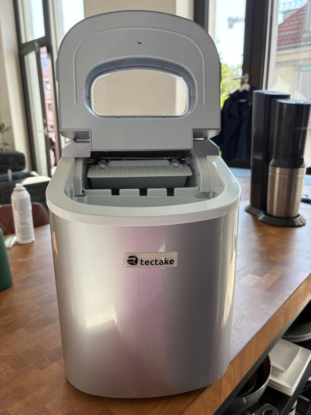 Appareils de cuisine: Eiswürfelmaschine  Tectake silber 12 kg – D'occasion à Zürich par Tatiana_74 2