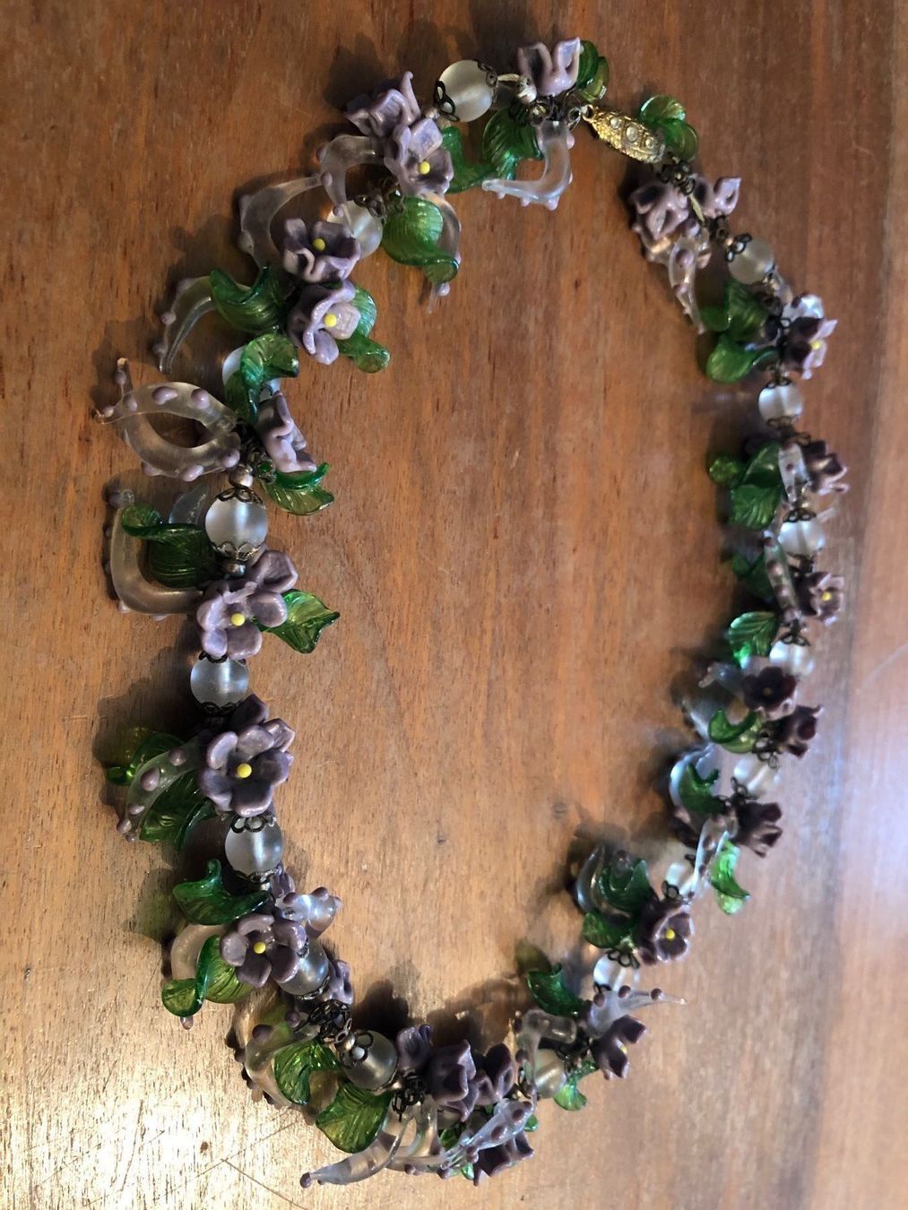 Ketten: GABLONZERGLASBLÜTEN COLLIER.Violettfarbe – Neu (gemäss Beschreibung) aus Wald ZH von mlnt 2